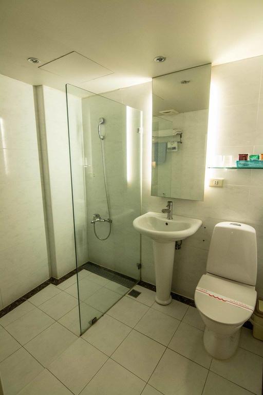 Katherine Plaza Hotel Cao Hùng Ngoại thất bức ảnh