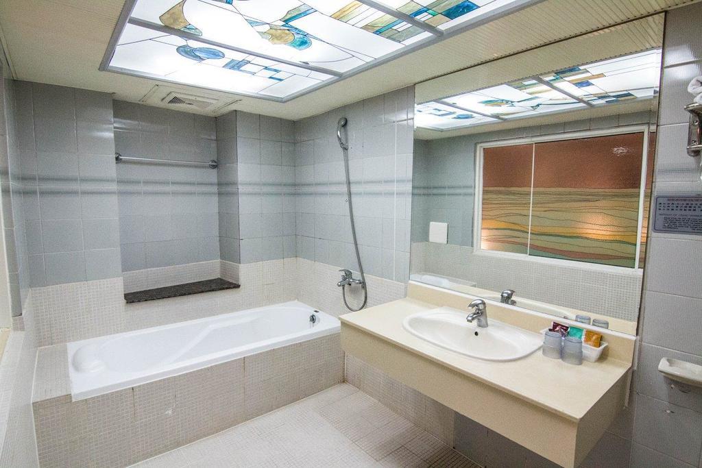 Katherine Plaza Hotel Cao Hùng Ngoại thất bức ảnh